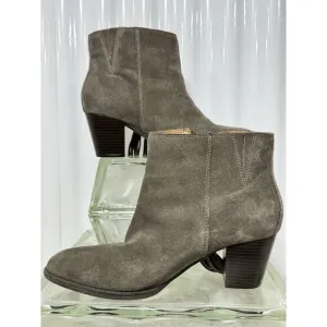 Vionic Womens Upright Madeline Olive Ankle Boots Size 8 Excellent Condition