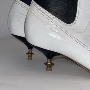 Vivienne Westwood ORB HELLS Boots IN WHITE LEATHER PATENT IT38 - used - no box