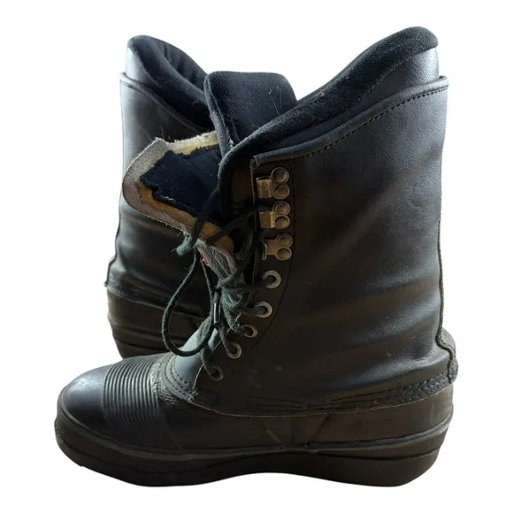 Vtg Burton Z Snowboard Boots Men's Size 10 USA Winter Man Cave Collectible