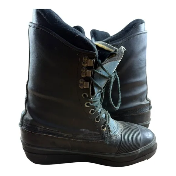 Vtg Burton Z Snowboard Boots Men's Size 10 USA Winter Man Cave Collectible