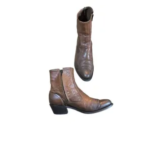 VTG 70s mens leather ankle boots. Size 8.5 E in good condition.