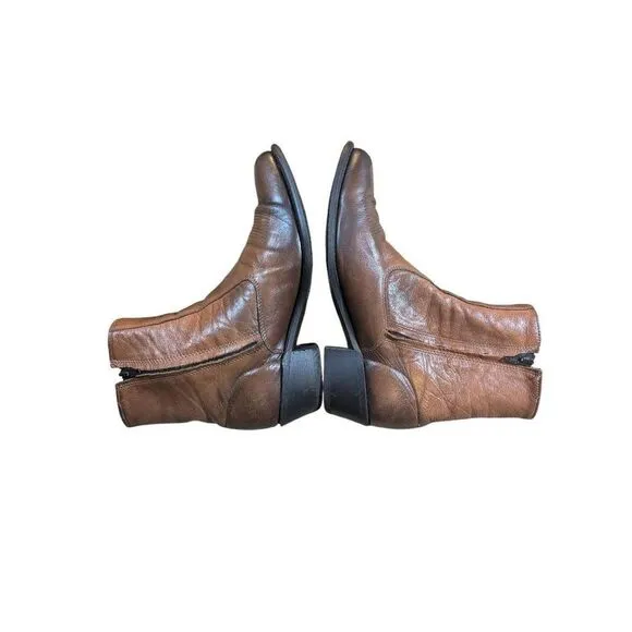 VTG 70s mens leather ankle boots. Size 8.5 E in good condition.