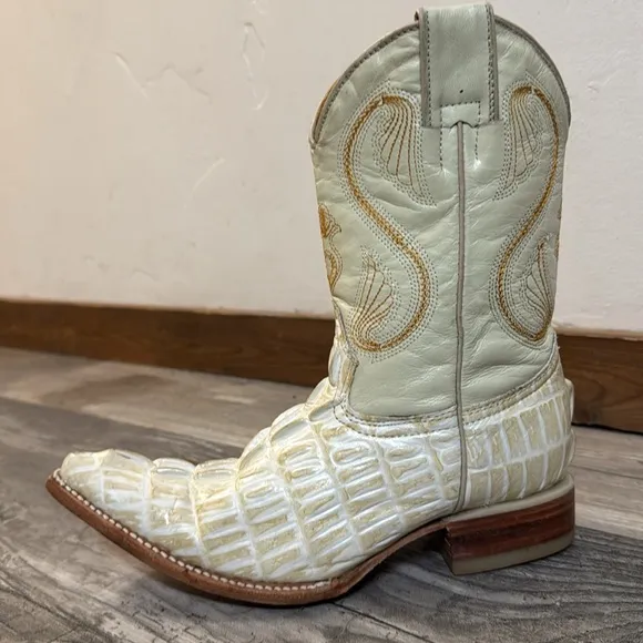 white leather boots