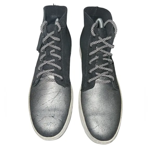 Wolverine Men's 1000 Mile Vibram Crackle &amp; Suede Sneaker Boots Size 9D NEW