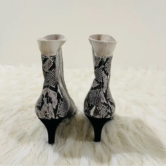 Women’s 42 Gold Ojai Snake Print Leather Grey Boots 7 US!