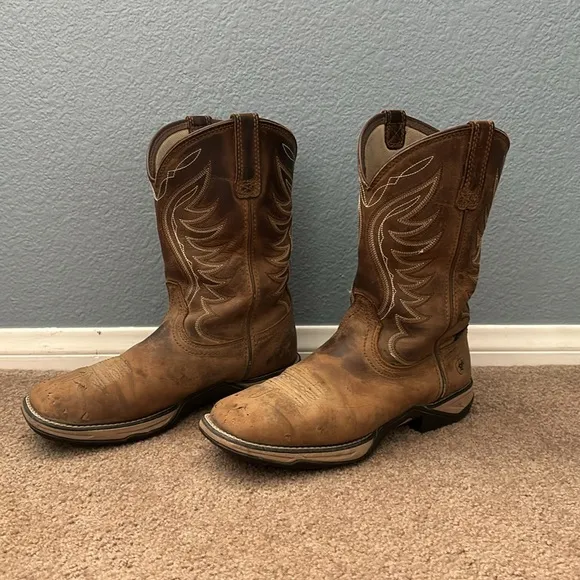 Women’s Ariat Waterproof boots ~ Size 8B