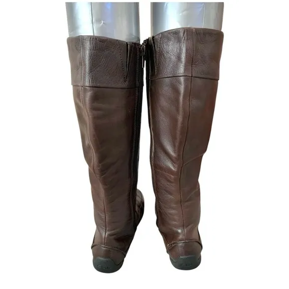 Women’s Boots CLARKS Brown Leather Riding Boots Zip Side Flat Riding Boots