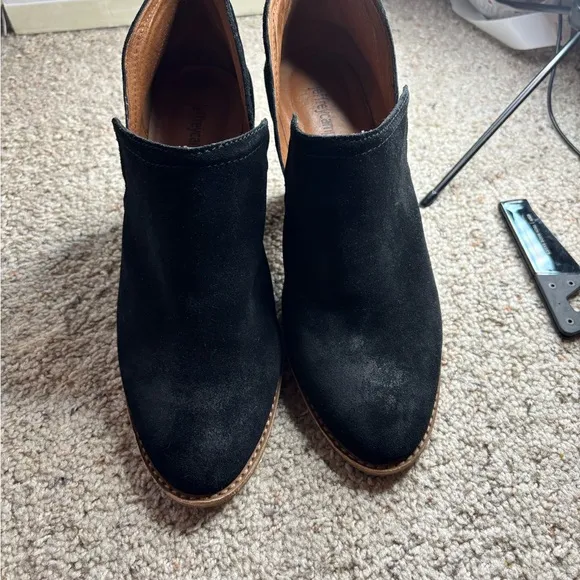 Women's Jeffrey Campbell Black Suede Ankle Boots Size 9