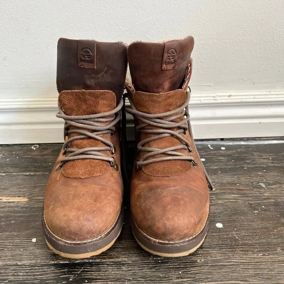 Women's Kamik Boots Brown Size 8