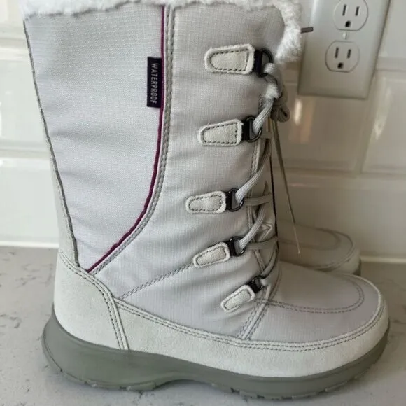 Womens Light Grey Snow Boots W/ Fleece Lining &amp; Insulated Soles By FreeShield Si