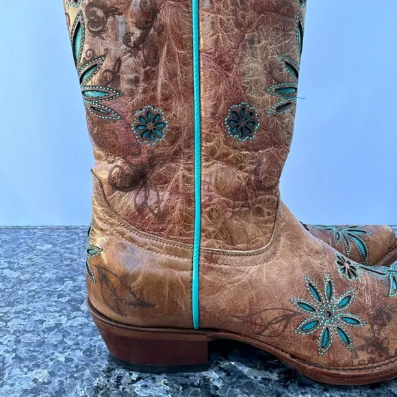 Women’s Shyanne Daisy Mae Western Leather Embroidered Cowgirl Boots Size 6 B