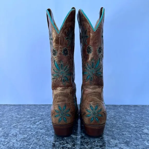 Women’s Shyanne Daisy Mae Western Leather Embroidered Cowgirl Boots Size 6 B