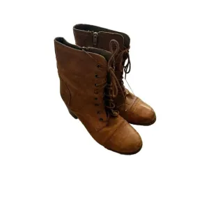 Women's STEVE MADDEN Graanie Tan Leather Combat Chunky Heel Cap toe Boots 8M