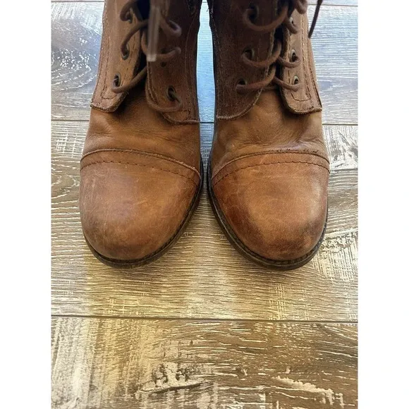 Women's STEVE MADDEN Graanie Tan Leather Combat Chunky Heel Cap toe Boots 8M