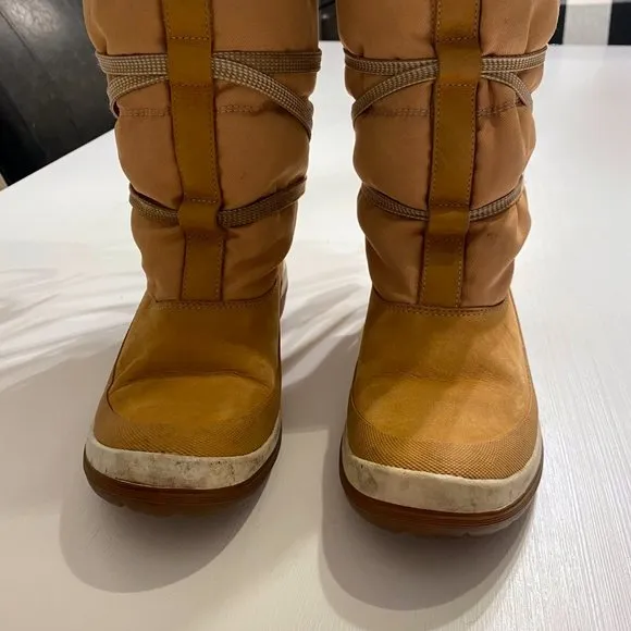 Women's Timberland Tan Leather Winter‎ Snow Boots Size 6 M Model 18388 2178