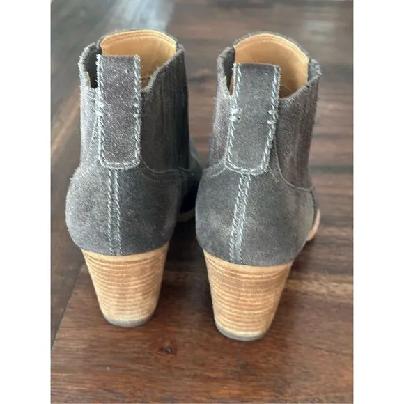 Women’s Dolce Vita Jones Booties in gray suede