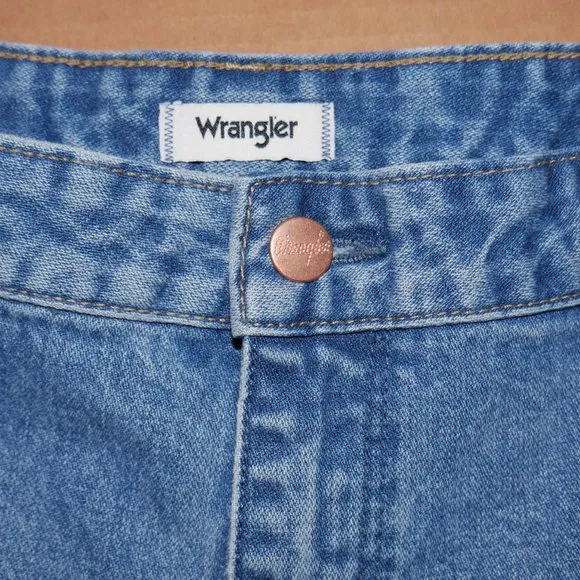 Wrangler Women's Wild West 603 High Rise Distressed Cropped Jeans Size 34x28