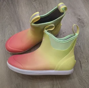 Xtratuf 6&quot; Yellow Aurora Deck Boot. Size 11
