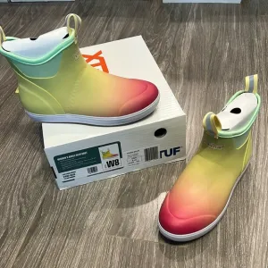 XTRATUF Ankle Deck Boot Yellow Aurora Size 8 NEW