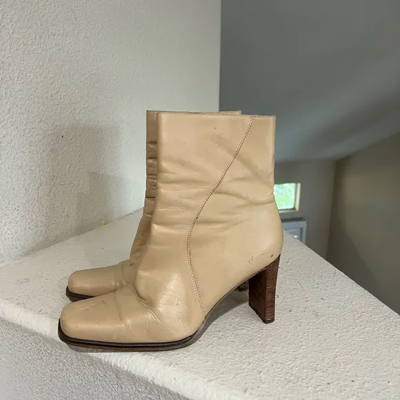 Y2K Tan‎ leather ankle boots wooden heel Square Toes  block heel booties size 5