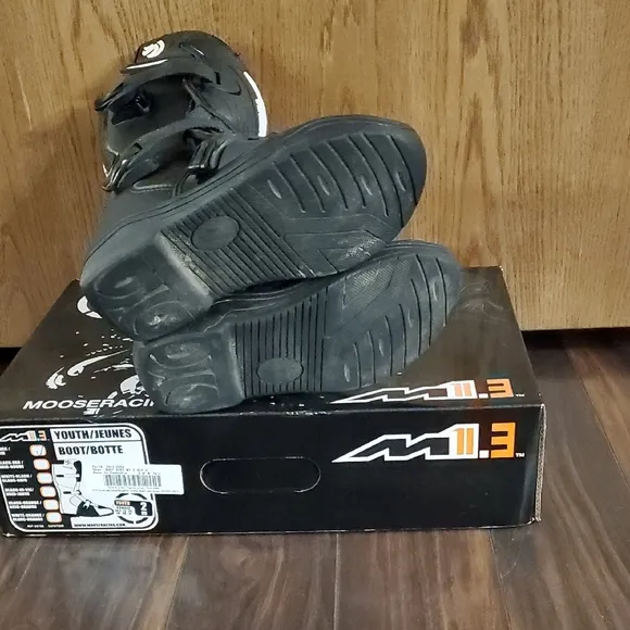 Youth Moose Black M1.3 Boots