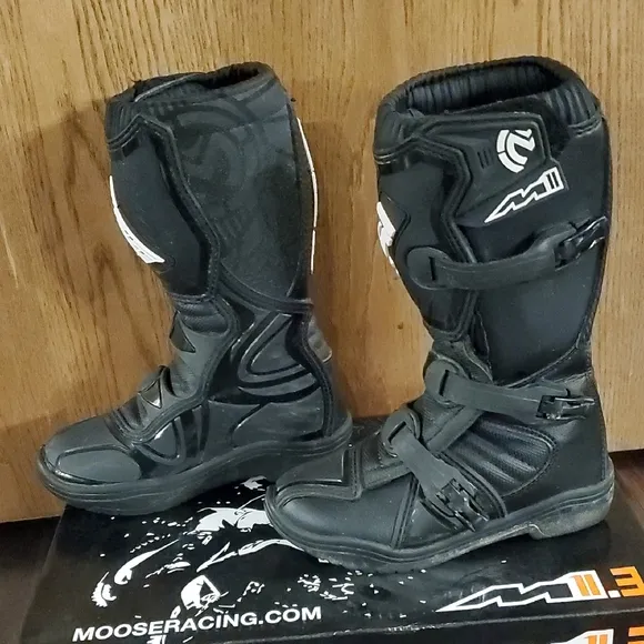 Youth Moose Black M1.3 Boots