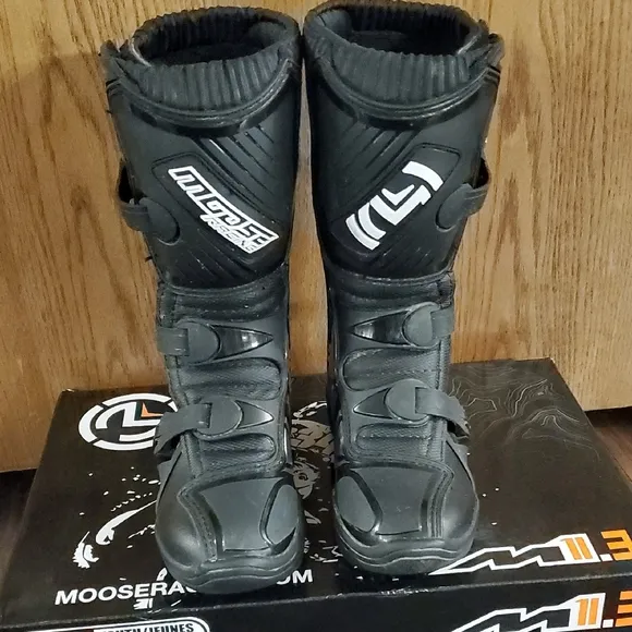 Youth Moose Black M1.3 Boots