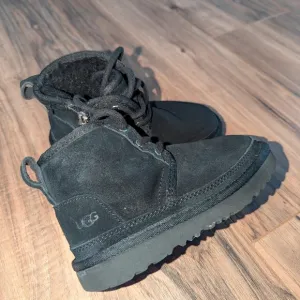 Youth Size 10 Black UGG Suede Neumel Ankle Boots.