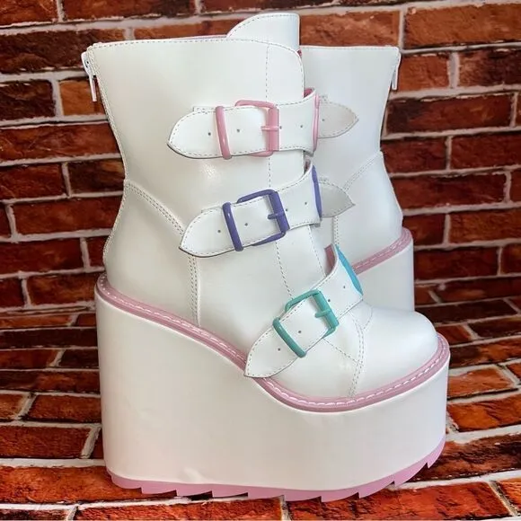 Y.R.U. White Care Bears Dune Lo Platform Boots NIB SOLDOUT White Pink SZ 7