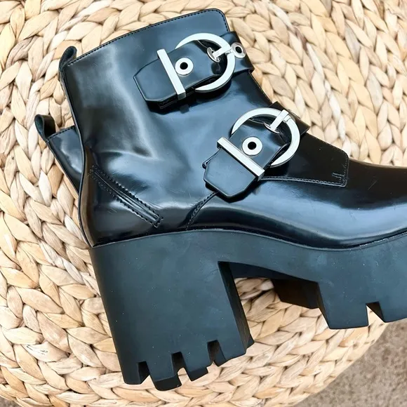 ZARA black leather mid-chunky rubber heel studded boots with track ankle buckles