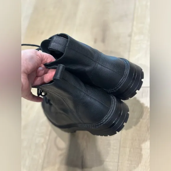 Zara combat boots. Ankle boots size 40