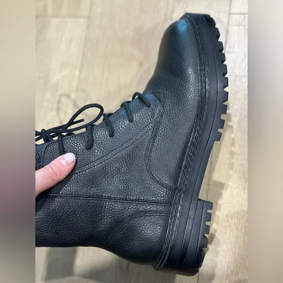Zara combat boots. Ankle boots size 40