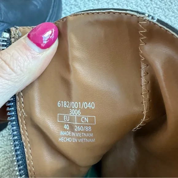 Zara Genuine Leather Lug Sole Ankle Boots