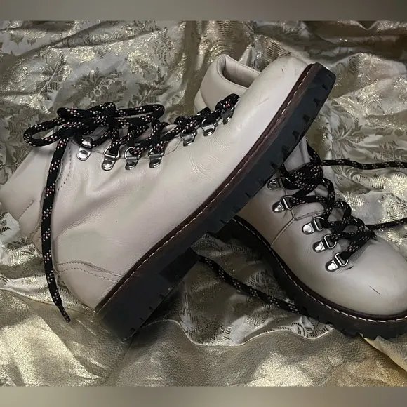 ZARA Girls’ Lace-Up Leather Combat Hiking Boots Cream Color Booties EU 35/US 3.5