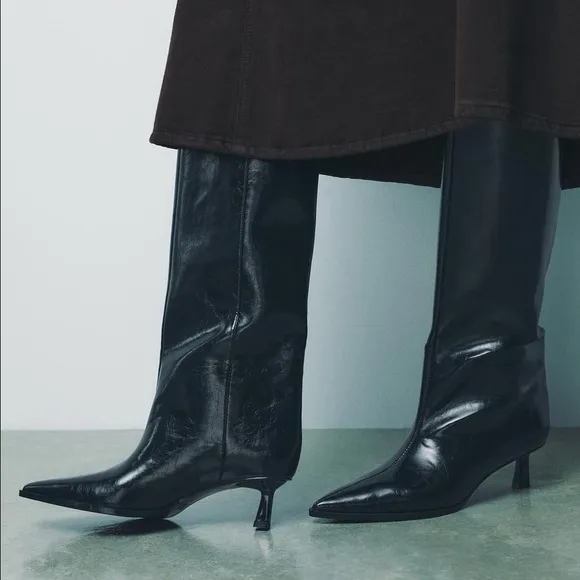 Zara NWT kitten heel boots black 3016/410