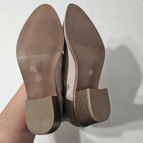 ZAYNSIA Chunky Heel Cowboy Boots Cream Size 10 NWT