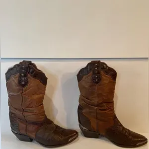 Zodiac~Vintage~2-Toned Brown~Soft Leather~Western Fashion~Slouchy Boot~Size 7.5M